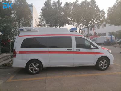 รถพยาบาล Benz Vito
